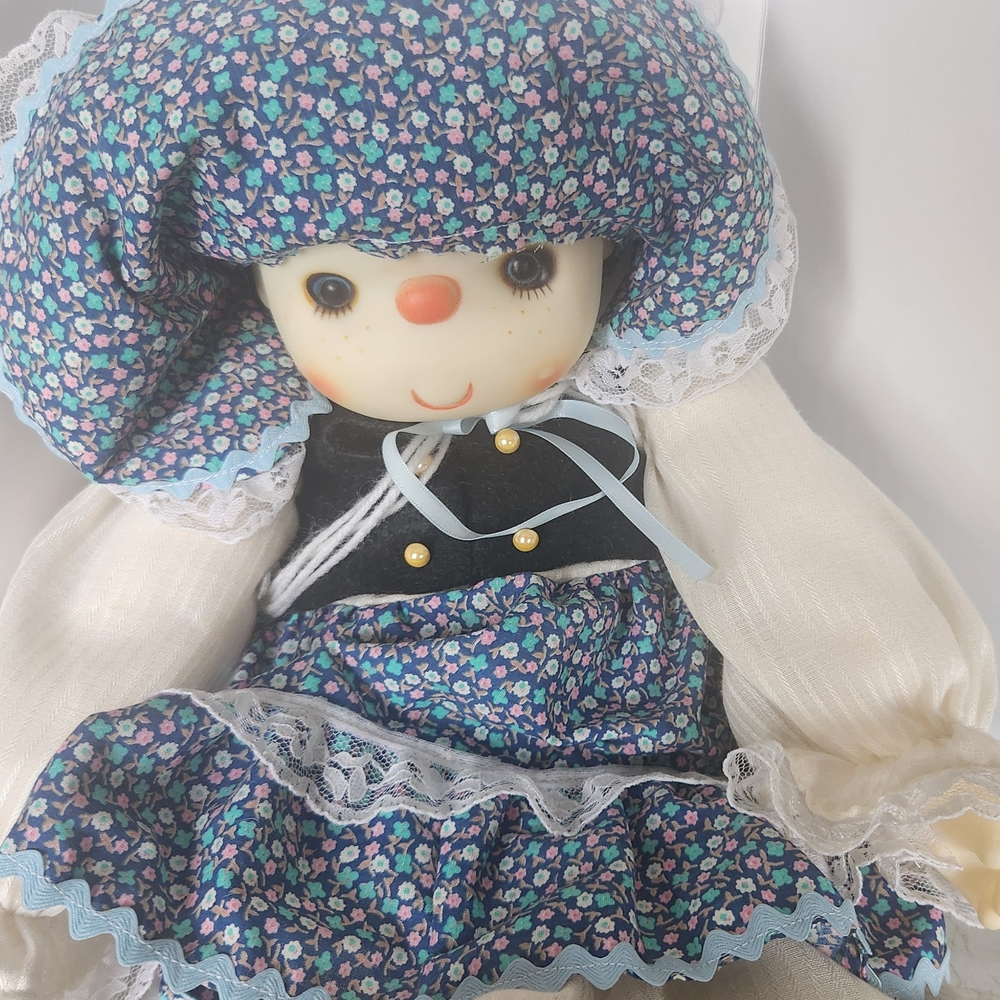 VTG 80s ICE CREAM Floral Blue and Cream Doll with Lace